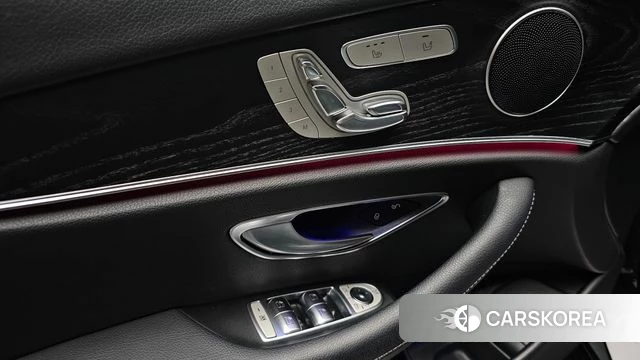 Mercedes-Benz E-Class W213 id 4626517 из Кореи 19