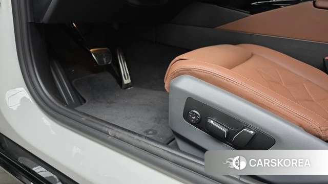 BMW 5 Series (G60) id 4532888 из Кореи 19