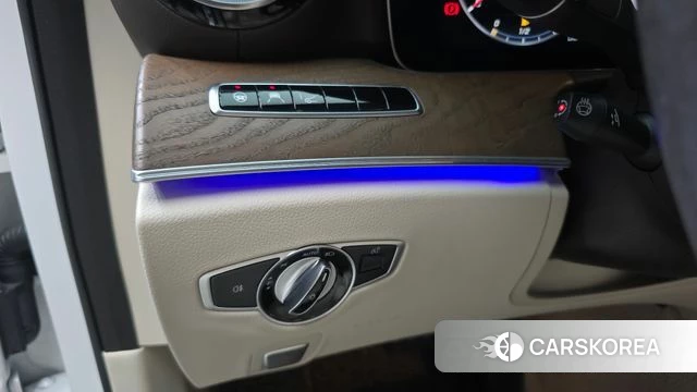 Mercedes-Benz E-Class W213 id 4900195 из Кореи 19