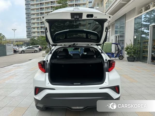 Toyota C-HR id 4368350 из Китая 19