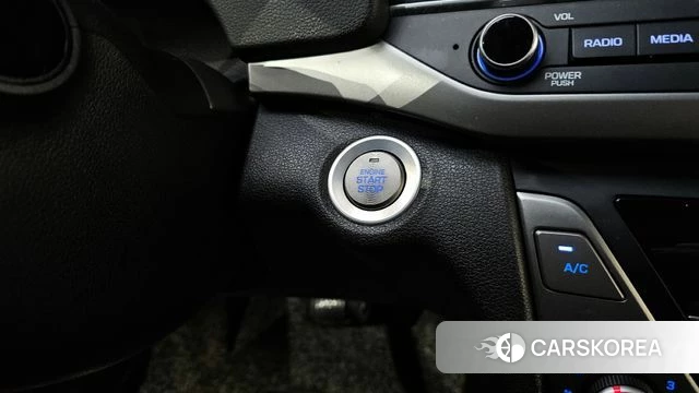 Hyundai Avante AD id 4363379 из Кореи 19