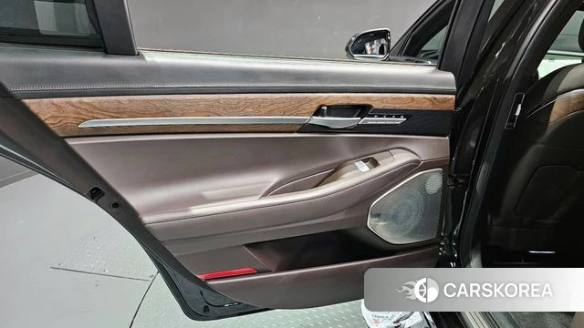 Genesis G90 id 4310800 из Кореи 19