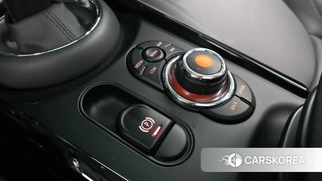 Mini Cooper Clubman id 4849260 из Кореи 19