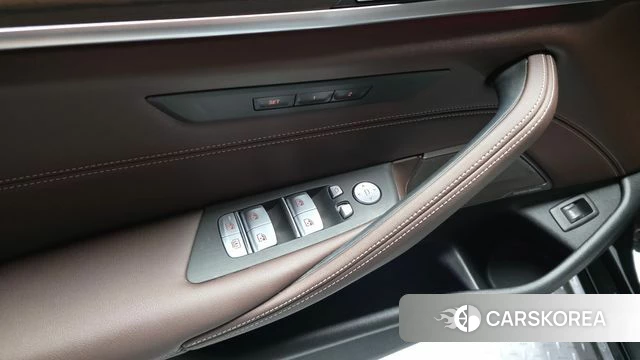 BMW 5 Series (G30) id 4495211 из Кореи 19