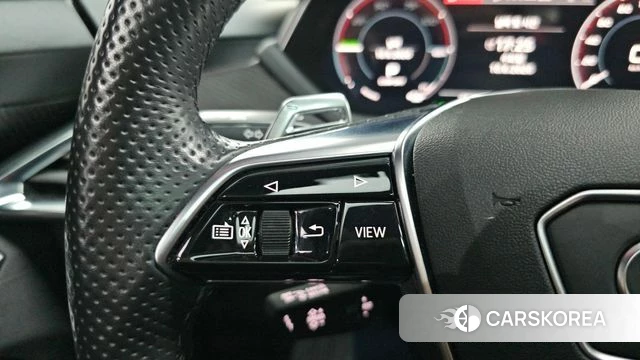 Audi e-Tron GT id 4434026 из Кореи 19