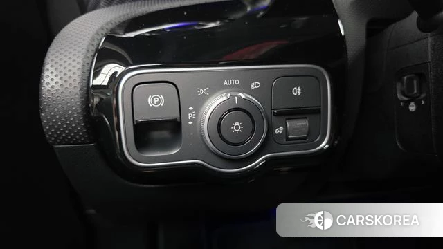 Mercedes-Benz A-Class W177 id 4571104 из Кореи 19