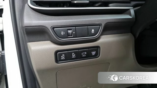 Kia The New Carnival 4th Generation id 4349390 из Кореи 19