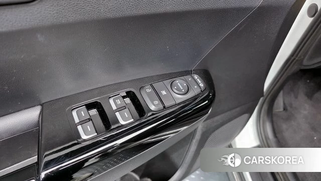 Kia Sportage The Bold id 4284646 из Кореи 19