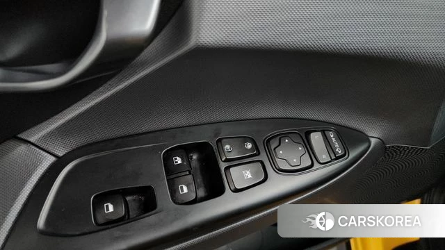 Hyundai Veloster (JS) id 4770535 из Кореи 19