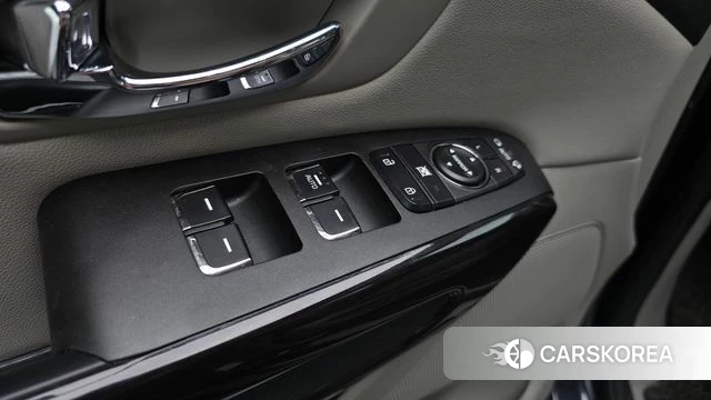 Kia The New Carnival id 4895425 из Кореи 19