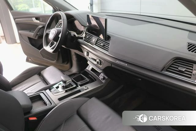Audi Q5L id 4313696 из Китая 19