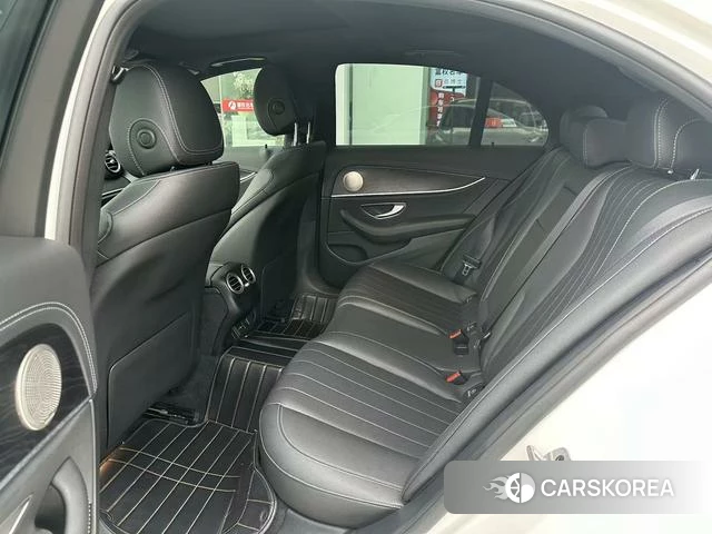 Mercedes-Benz E-class (imported) id 4220604 из Китая 19