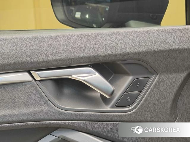 Audi Q3 Sportback id 4298529 из Китая 19