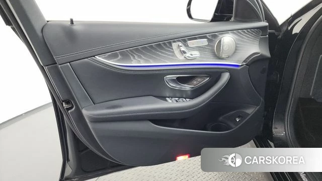 Mercedes-Benz E-Class W213 id 4444968 из Кореи 19