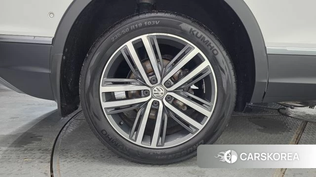 Volkswagen Tiguan Allspace id 4620505 из Кореи 19