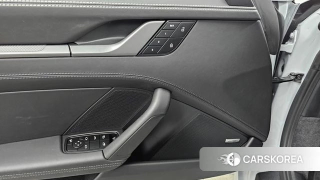 Porsche 911(992) id 4700993 из Кореи 19