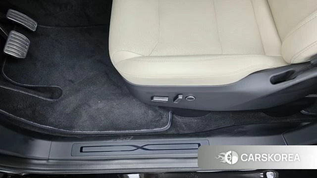 Tesla Model X id 4762575 из Кореи 19