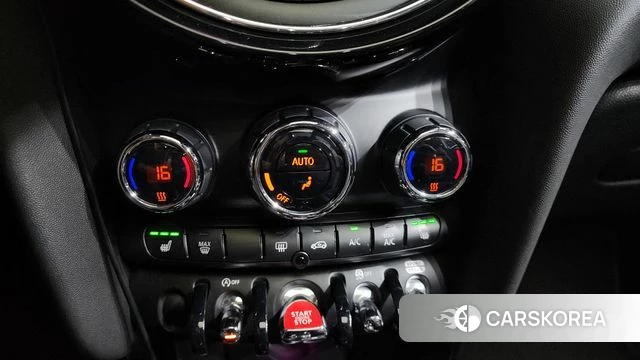 Mini Cooper S id 4246233 из Кореи 19