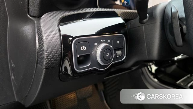 Mercedes-Benz A-Class W177 id 4203121 из Кореи 19