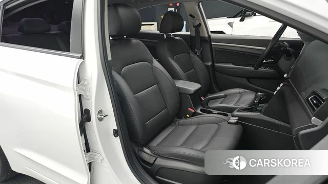 Hyundai The New Avante AD id 4637816 из Кореи 19