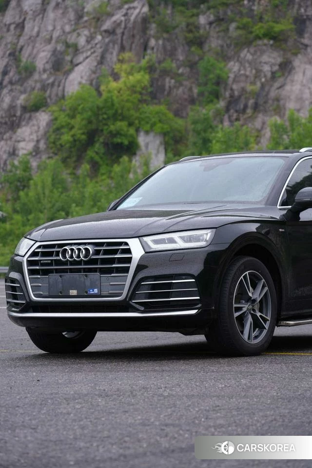 Audi Q5L id 4261441 из Китая 19