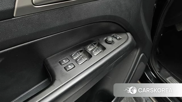 Ssangyong Rexton Sports id 4684524 из Кореи 19