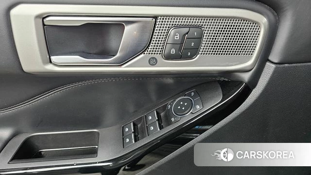 Ford Explorer 6th Generation id 4401959 из Кореи 19