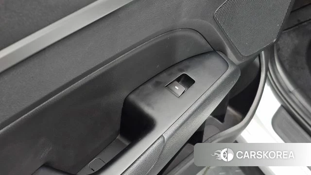 Hyundai Avante AD id 4620520 из Кореи 19