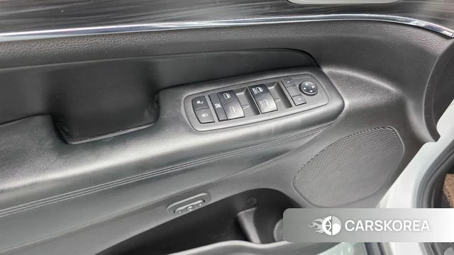 Jeep Grand Cherokee id 4677658 из Кореи 19