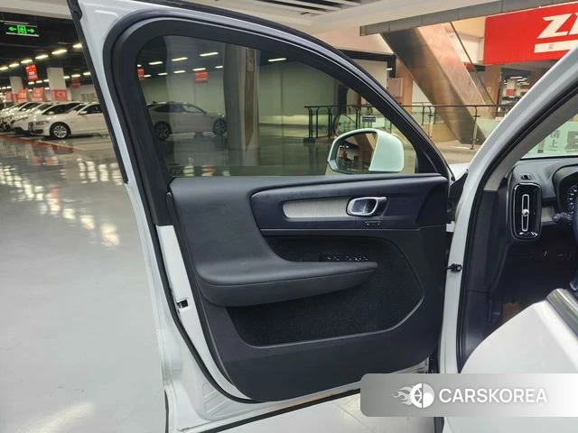 Volvo XC40 id 4219194 из Китая 19