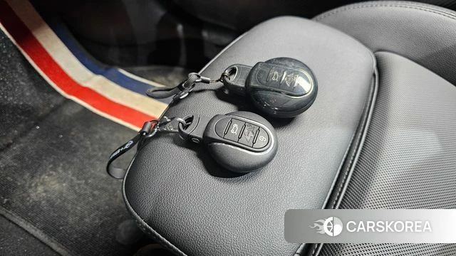 Mini Cooper Clubman id 4375709 из Кореи 19