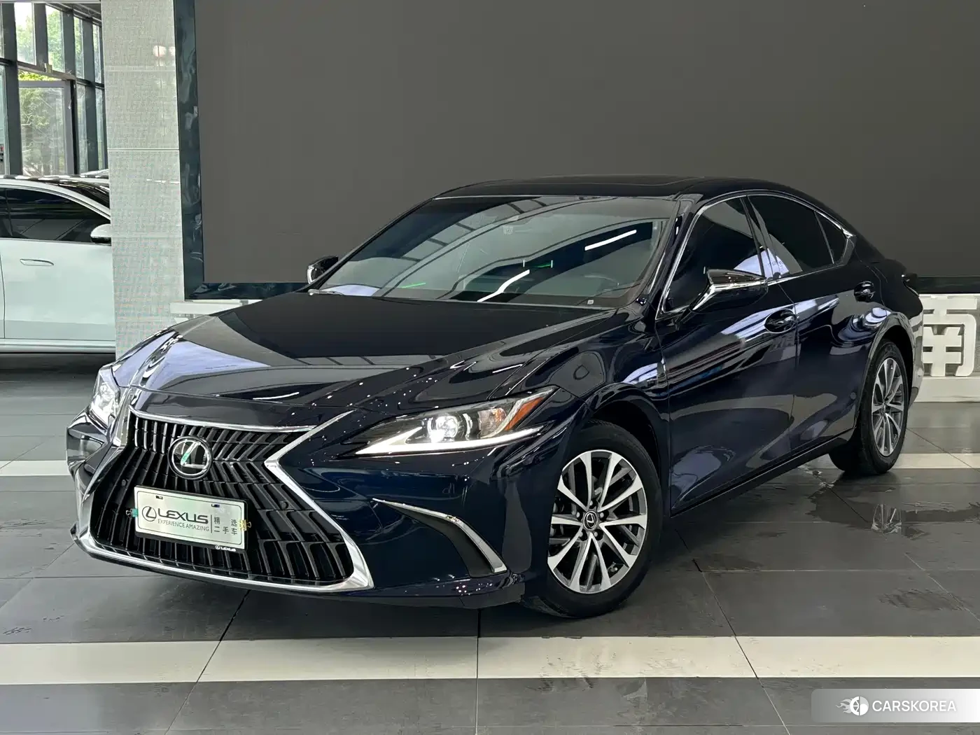 Lexus ES id 4659710 из Китая 19