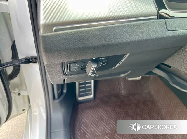 Volkswagen CC id 4210675 из Китая 19