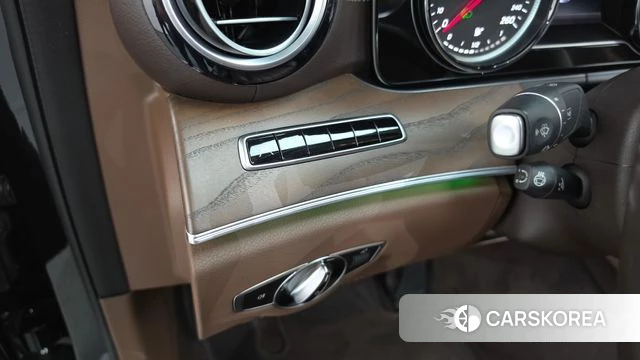 Mercedes-Benz E-Class W213 id 4642699 из Кореи 19