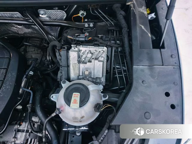 Audi Q5L id 4353766 из Китая 19