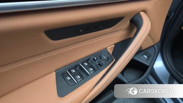 BMW 5 Series (G30) id 4446791 из Кореи 19