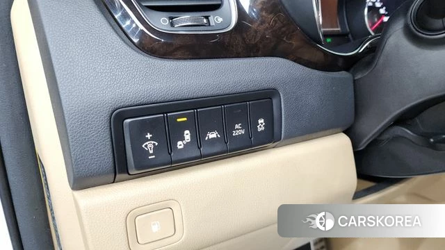 Kia The New Carnival id 4304387 из Кореи 19