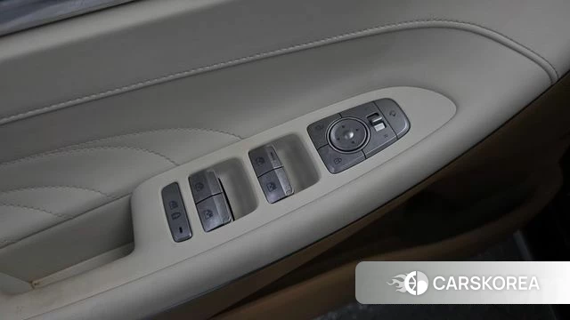 Hyundai The New Grandeur IG id 4708222 из Кореи 19
