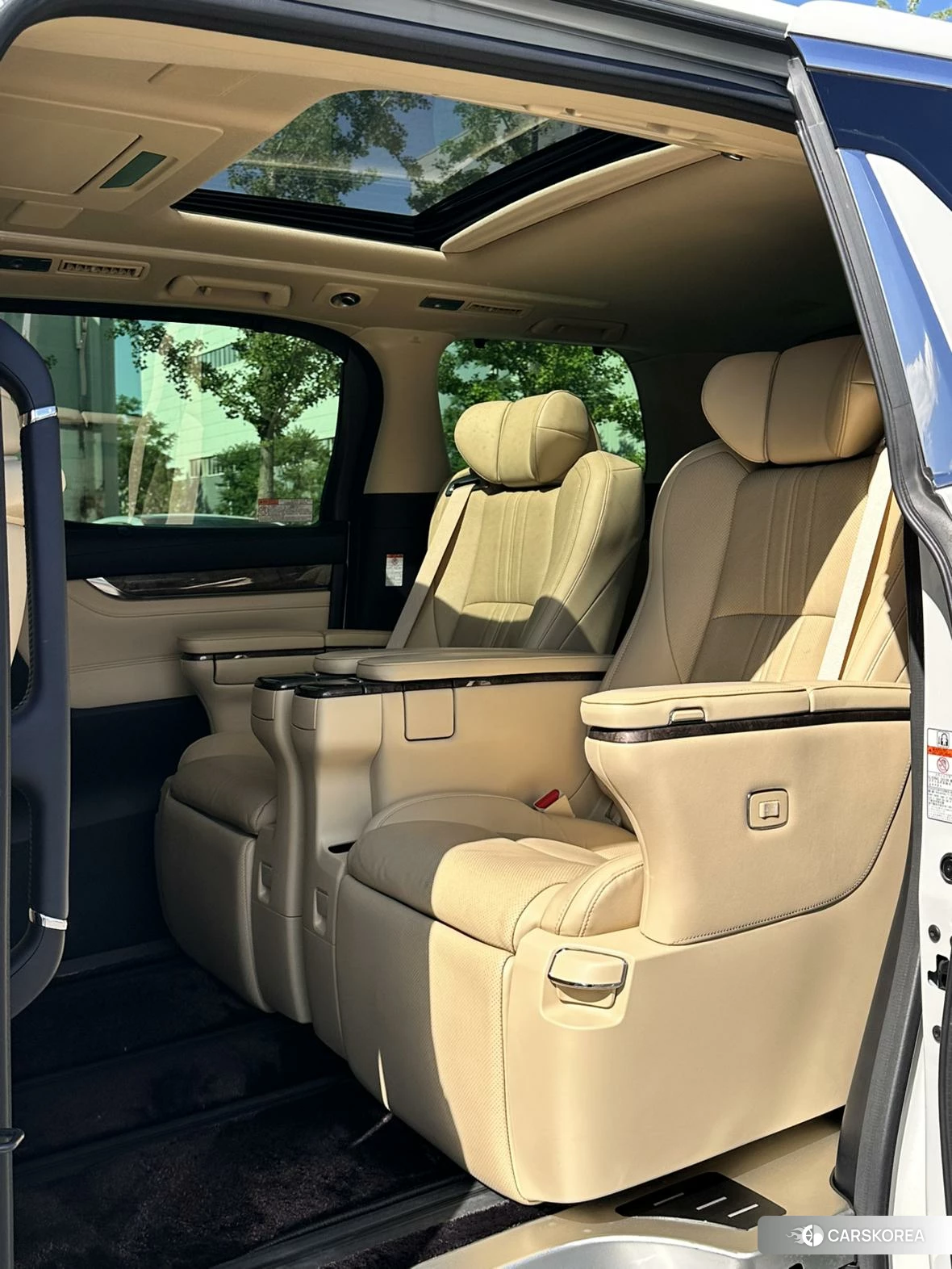 Toyota Wilfa id 4426601 из Китая 19