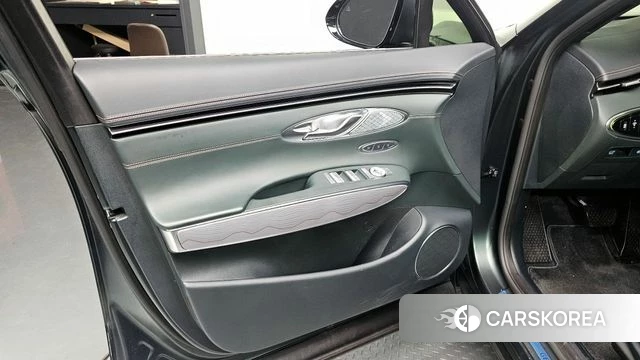 Genesis GV70 id 4186302 из Кореи 19