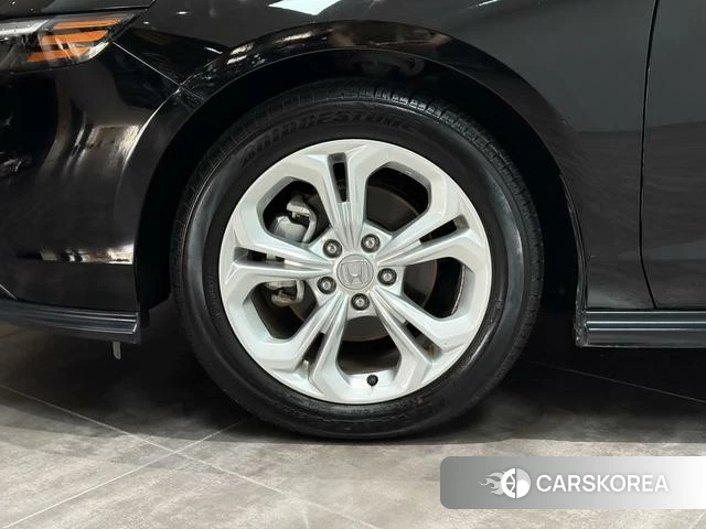 Honda Accord id 4314774 из Китая 19