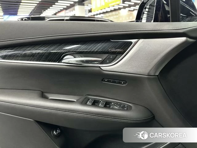Cadillac XT6 id 4212372 из Китая 19