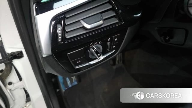 BMW 5 Series (G30) id 4343989 из Кореи 19