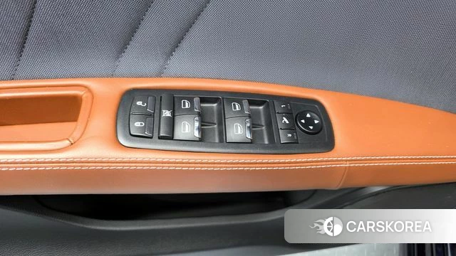 Maserati Quattroporte id 4224770 из Кореи 19