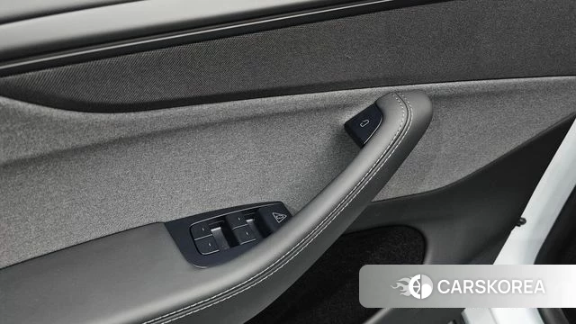 Tesla Model Y id 4427119 из Кореи 19
