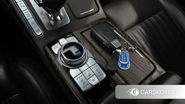 Genesis G90 id 4188335 из Кореи 19