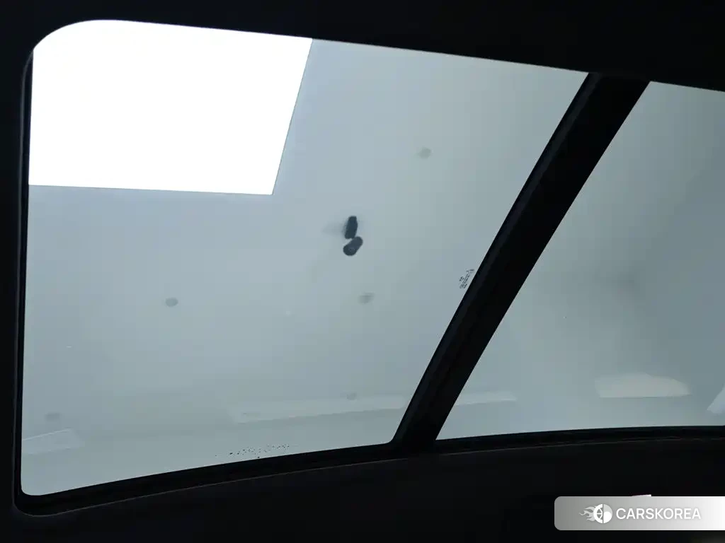 Audi Q6L id 4600385 из Китая 19