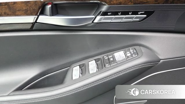 Genesis G90 id 4568071 из Кореи 19