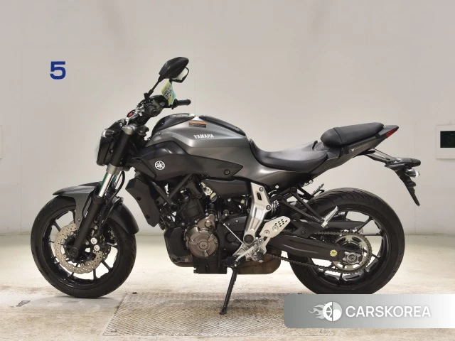 Yamaha MT-07 id 3945351 из Японии 19
