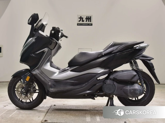 Honda FORZA id 3948761 из Японии 18